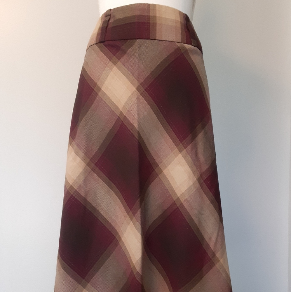 Dress Barn Plaid A-line Skirt Burgundy 12